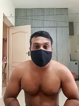 Snapshot of Chennaibull15 chatting on 03.17.25 Chennaibull15 online show from 03.17.25