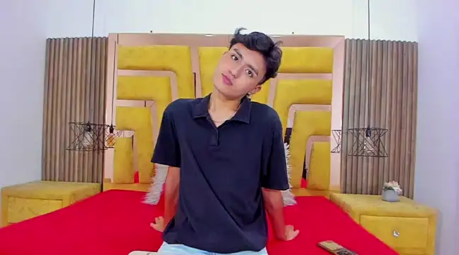 Snapshot of AiddenScott chatting on 01.25.25 AiddenScott online show from 01.25.25