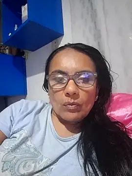 raquell moore online show from 10.26.25