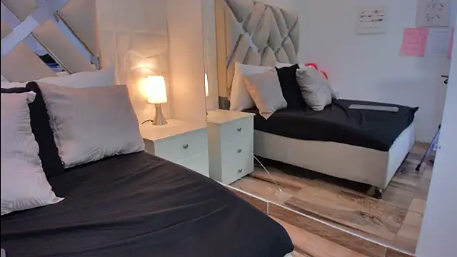 raquell moore online show from 03.21.26