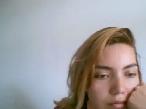 Snapshot of VittoriaTaylor chatting on 11.20.25 VittoriaTaylor online show from 11.20.25