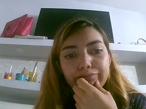 Snapshot of VittoriaTaylor chatting on 03.20.26 VittoriaTaylor online show from 03.20.26