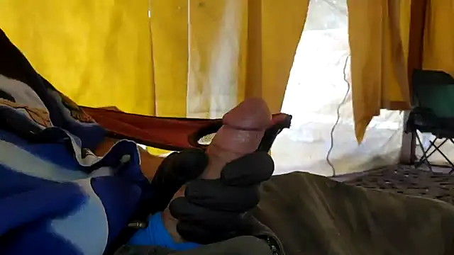 bwcbeat83 online show from 10.11.25