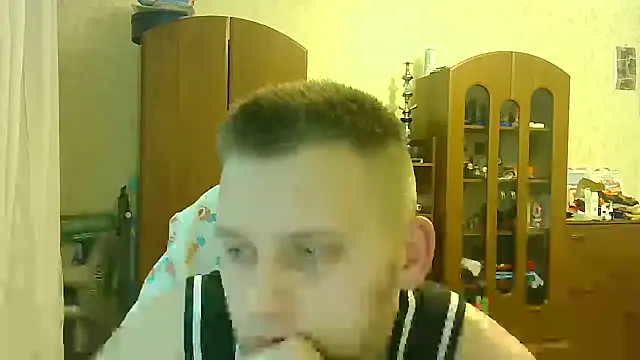 Snapshot of HunterOnBoobs chatting on 02.18.25 HunterOnBoobs online show from 02.18.25