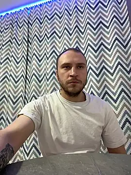 Snapshot of _XxX-XxX_ chatting on 01.20.25 XxX-XxX online show from 01.20.25