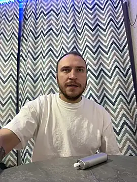 Snapshot of _XxX-XxX_ chatting on 01.22.25 XxX-XxX online show from 01.22.25