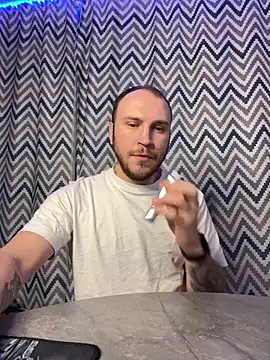 Snapshot of _XxX-XxX_ chatting on 01.26.25 XxX-XxX online show from 01.26.25