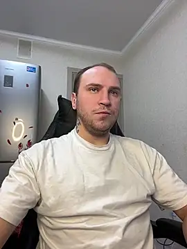 Snapshot of _XxX-XxX_ chatting on 02.11.25 XxX-XxX online show from 02.11.25