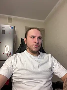 Snapshot of _XxX-XxX_ chatting on 02.13.25 XxX-XxX online show from 02.13.25