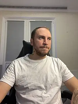 Snapshot of _XxX-XxX_ chatting on 02.26.25 XxX-XxX online show from 02.26.25