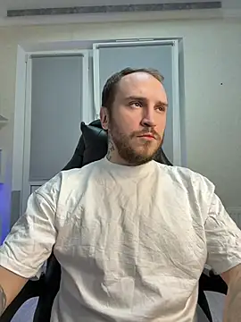 Snapshot of _XxX-XxX_ chatting on 03.14.25 XxX-XxX online show from 03.14.25