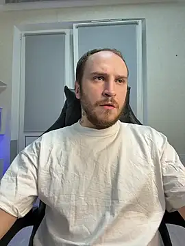 Snapshot of _XxX-XxX_ chatting on 03.15.25 XxX-XxX online show from 03.15.25