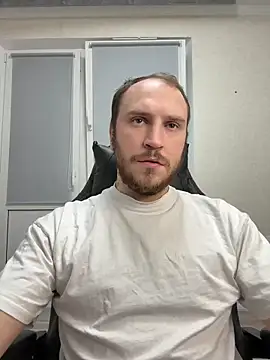 Snapshot of _XxX-XxX_ chatting on 03.19.25 XxX-XxX online show from 03.19.25