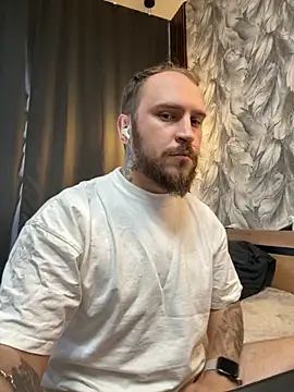 Snapshot of _XxX-XxX_ chatting on 09.21.25 XxX-XxX online show from 09.21.25