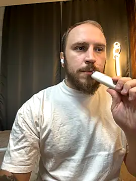 Snapshot of _XxX-XxX_ chatting on 09.24.25 XxX-XxX online show from 09.24.25