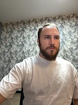 Snapshot of _XxX-XxX_ chatting on 09.28.25 XxX-XxX online show from 09.28.25