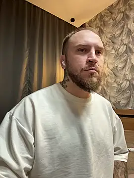 Snapshot of _XxX-XxX_ chatting on 10.20.25 XxX-XxX online show from 10.20.25