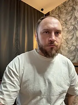 Snapshot of _XxX-XxX_ chatting on 12.01.25 XxX-XxX online show from 12.01.25