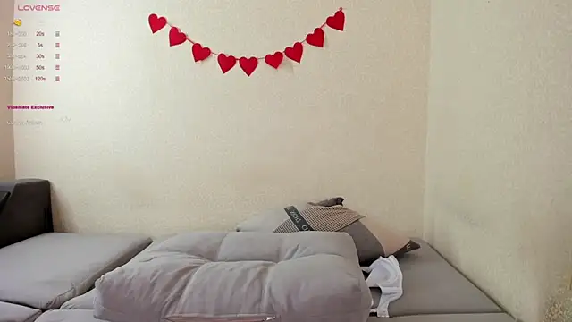 Browni Kiss online show from 03.16.26