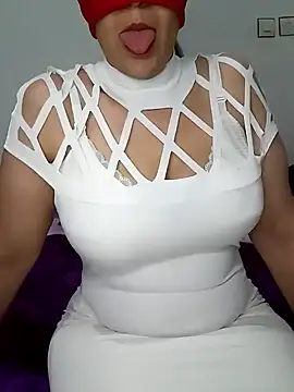 Snapshot of hoyamfocala chatting on 02.10.25 hoyamfocala online show from 02.10.25