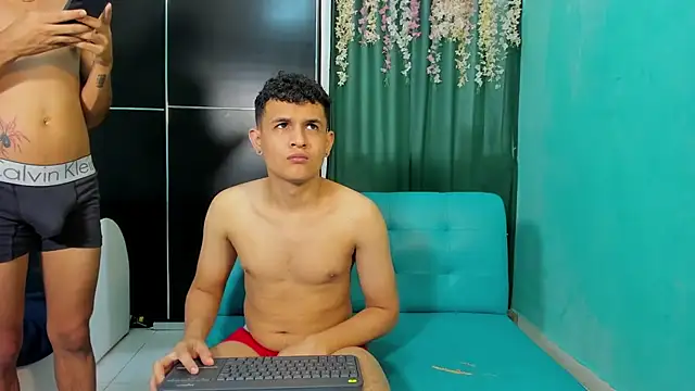 CoupleTwink12 online show from 02.26.25