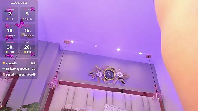 ArianaGolden online show from 11.09.25