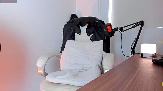 Fraannco online show from 03.06.25