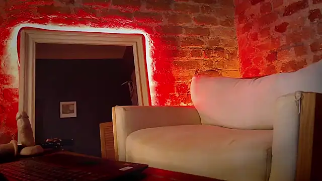 Snapshot of MistressLacey chatting on 10.04.25 MistressLacey online show from 10.04.25