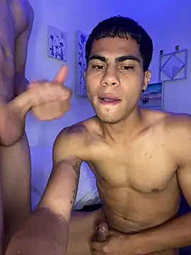 Snapshot of Dannytwinksxxx chatting on 04.30.26 Dannytwinksxxx online show from 04.30.26