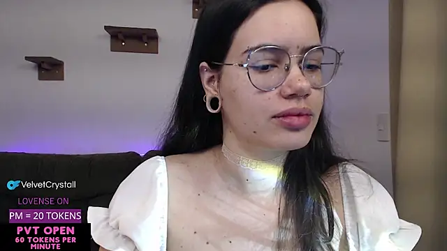 crystalll room online show from 09.28.25