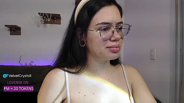 crystalll room online show from 10.08.25