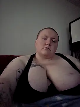 Snapshot of CorgiGodez98 chatting on 04.14.26 CorgiGodez98 online show from 04.14.26