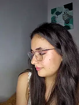 baaby-miiaa online show from 03.18.25