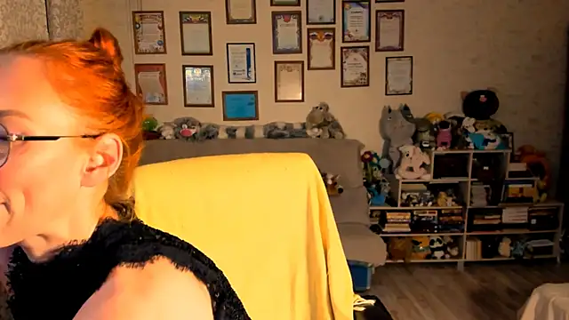 red rocco online show from 10.07.25