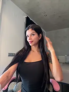 Snapshot of Rosariolovex chatting on 02.19.25 Rosariolovex online show from 02.19.25