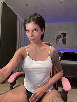 Snapshot of Rosariolovex chatting on 02.20.25 Rosariolovex online show from 02.20.25