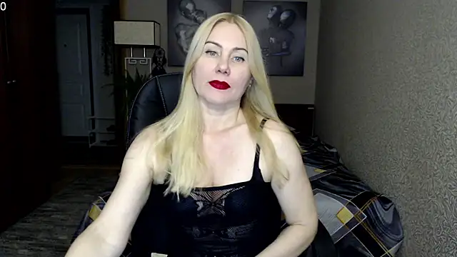 Snapshot of _Mire11a69 chatting on 02.08.25 Mire11a69 online show from 02.08.25