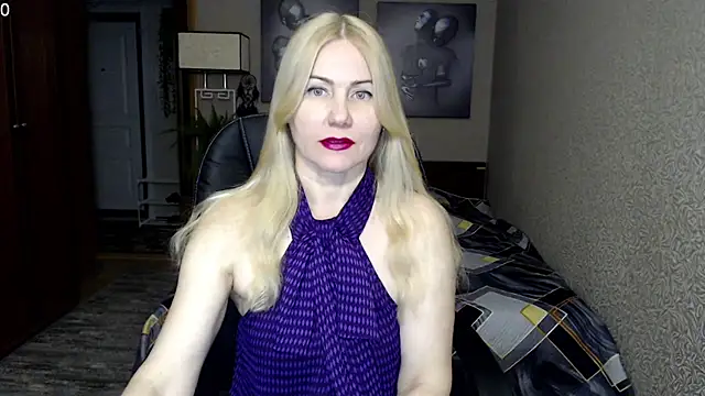 Snapshot of _Mire11a69 chatting on 02.14.25 Mire11a69 online show from 02.14.25