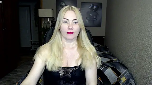 Snapshot of _Mire11a69 chatting on 02.24.25 Mire11a69 online show from 02.24.25