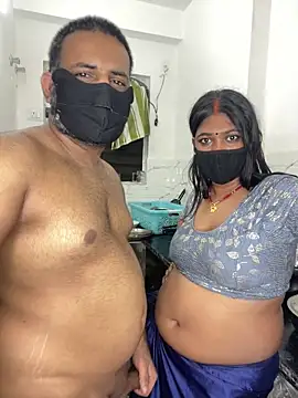 Snapshot of YourSuperTanya chatting on 12.13.25 YourSuperTanya online show from 12.13.25