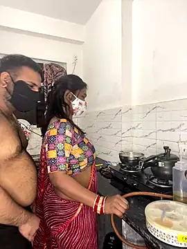 Snapshot of YourSuperTanya chatting on 01.05.26 YourSuperTanya online show from 01.05.26