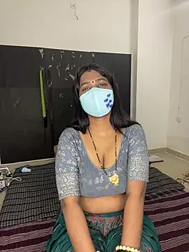 Snapshot of YourSuperTanya chatting on 02.12.26 YourSuperTanya online show from 02.12.26