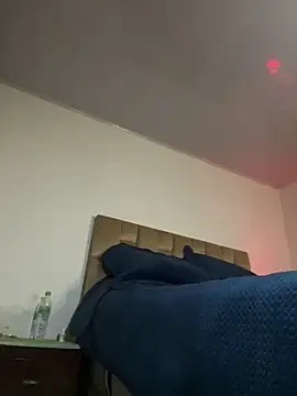 Miia Jazmin online show from 10.24.25