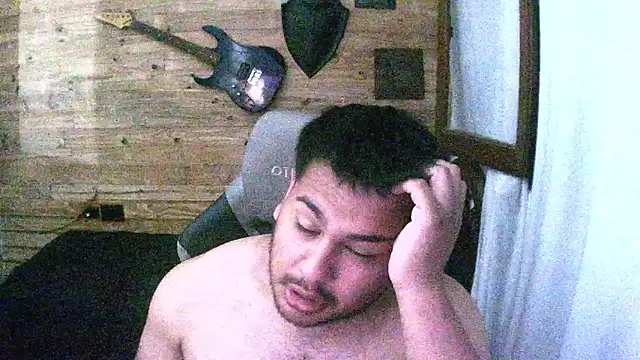 Snapshot of Nicolinoar01 chatting on 01.15.26 Nicolinoar01 online show from 01.15.26