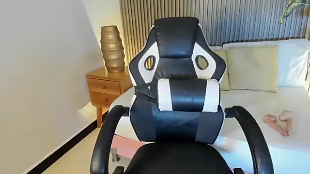 adarna13  online show from 11.12.25