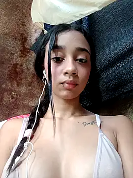 Zoe Sweett18 online show from 01.23.25