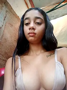 Zoe Sweett18 online show from 01.23.25