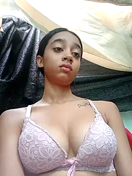 Zoe Sweett18 online show from 02.06.25