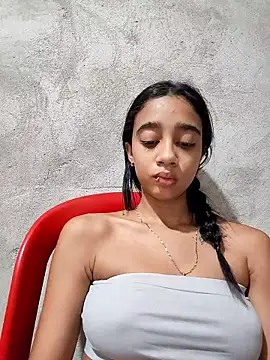 Snapshot of Zoe_Sweett18 chatting on 02.12.26 Zoe Sweett18 online show from 02.12.26