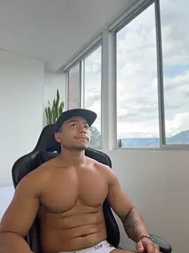 Snapshot of XavierColeman chatting on 05.18.26 XavierColeman online show from 05.18.26